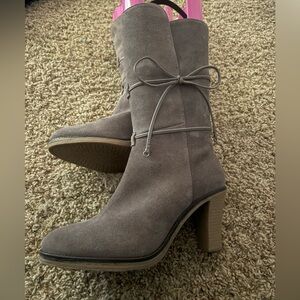 Johnston & Murphy Gray Suede Heeled Boots